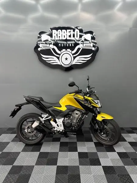 Moto Honda CB 300F Twister 2023 (CBS)