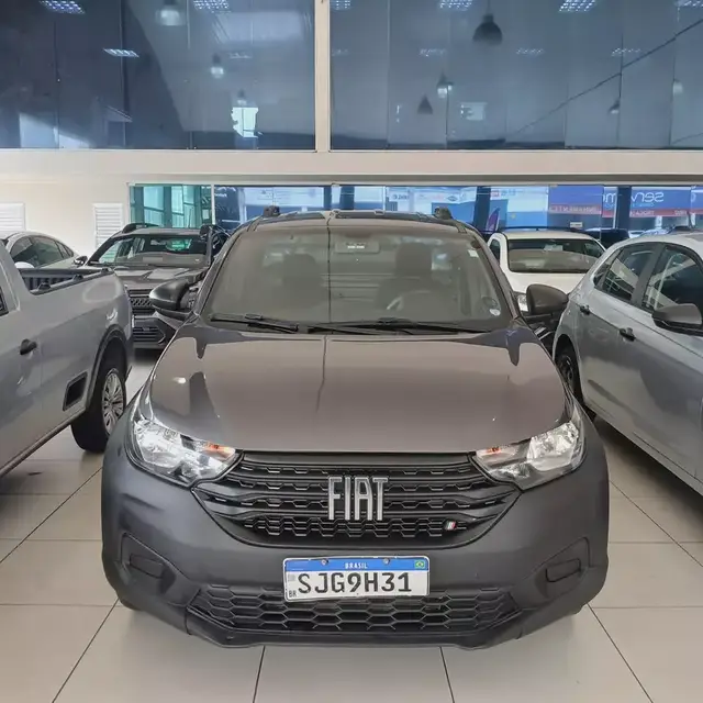 Carro Fiat Strada 2024 Endurance 1.3 Flex 8V CS