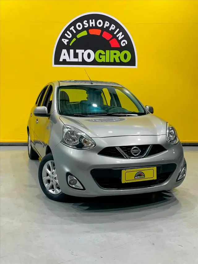 Carro Nissan March 2016 1.0 12V SV (Flex)