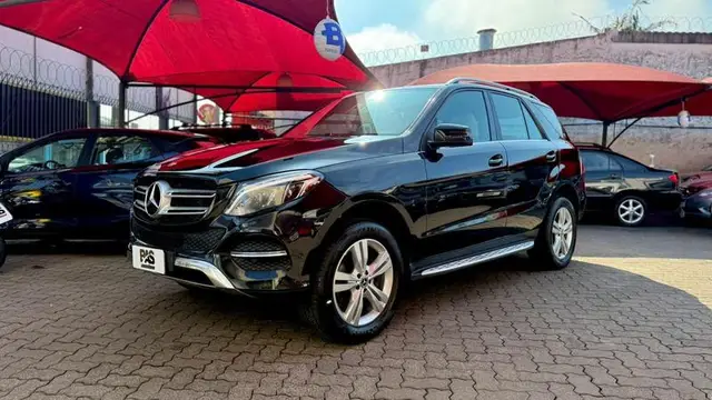 Carro Mercedes-Benz GLE 350d 2018 GLE 350 D Sport 4Matic