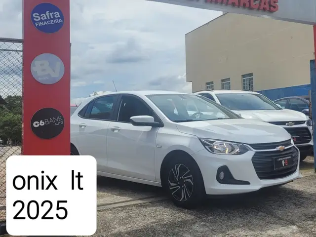 Carro Chevrolet Onix 2025 LT 1.0