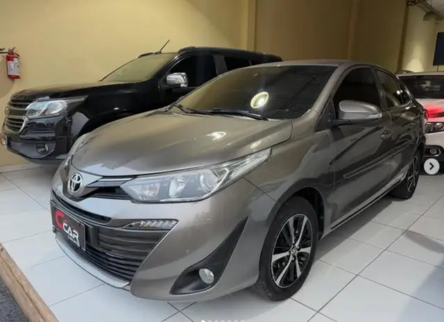 Carro Toyota Yaris 2021 1.5 XLS Connect CVT (Flex)