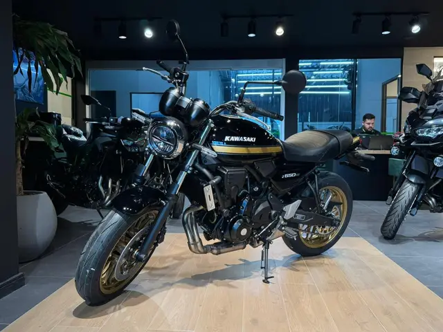 Moto Kawasaki Z 650 2025 RS