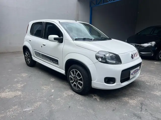 Carro Fiat Uno 2014 Sporting 1.4 8V (Flex) 4p