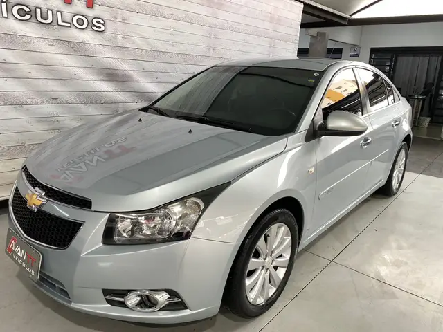 Carro Chevrolet Cruze 2012 LT 1.8 16V Ecotec (Flex)
