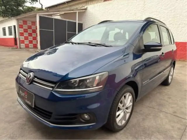 Carro Volkswagen SpaceFox 2015 1.6 VHT Comfortline (Flex)