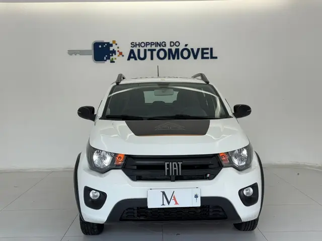 Carro Fiat Mobi 2025 Trekking 1.0