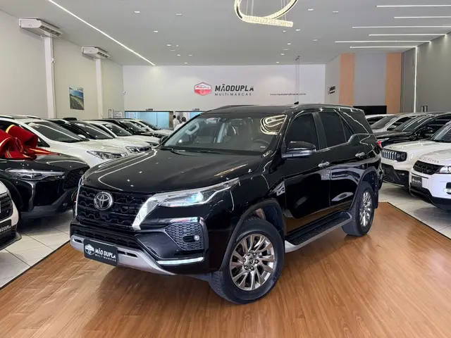 Carro Toyota SW4 2021 SRX 2.8 turbodiesel 5L 4x4 (Aut)