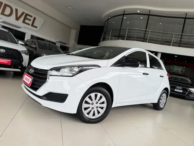 Carro Hyundai HB20S 2018 1.0 Comfort Plus (Flex)