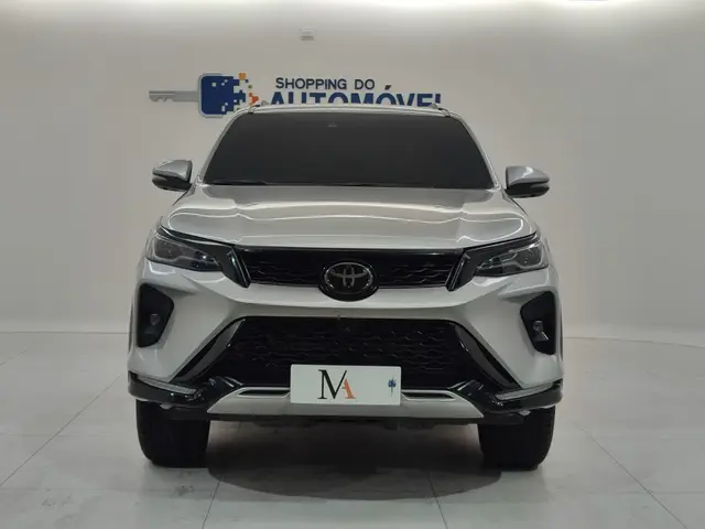 Carro Toyota SW4 2024 SRX Platinum 2.8 Turbodiesel 4x4 (Aut.) (5 Lugares)