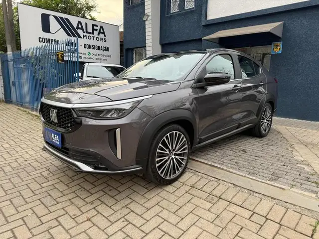 Carro Fiat Fastback 2024 Limited Edition Powered by Abarth