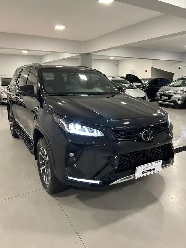 Carro Toyota SW4 2024 Diamond  2.8 Turbodiesel 4x4 (Aut.)