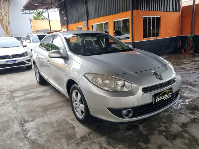 Carro Renault Fluence 2013 2.0 16V Dynamique (Flex)