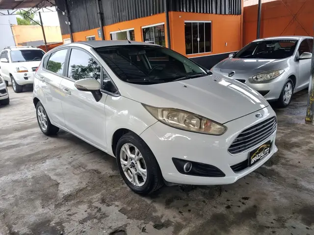 Carro Ford Fiesta Hatch 2014 SE Rocam 1.6 (Flex)