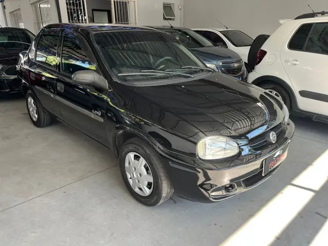 Carro Chevrolet Classic 2008 Corsa Sedan  Life 1.0 VHC (Flex)