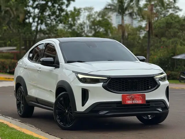 Carro Fiat Fastback 2025 Audace