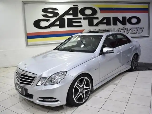 Carro Mercedes-Benz Classe E 2012 E 250 CGI BlueEfficiency Avantgarde