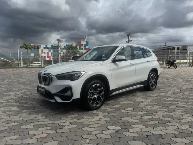 Carro BMW X1 2021 sDrive20i X-Line 2.0 Turbo (Flex) (Aut)