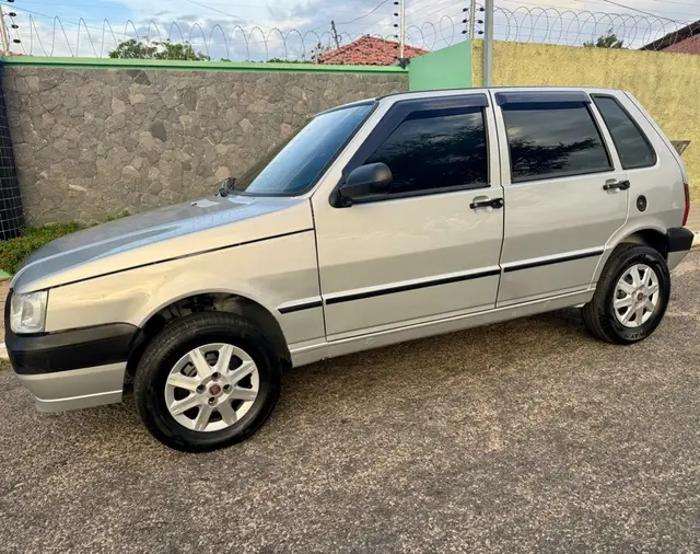 Carro Fiat Uno Mille 2013 Fire Economy 1.0 (Flex) 4p