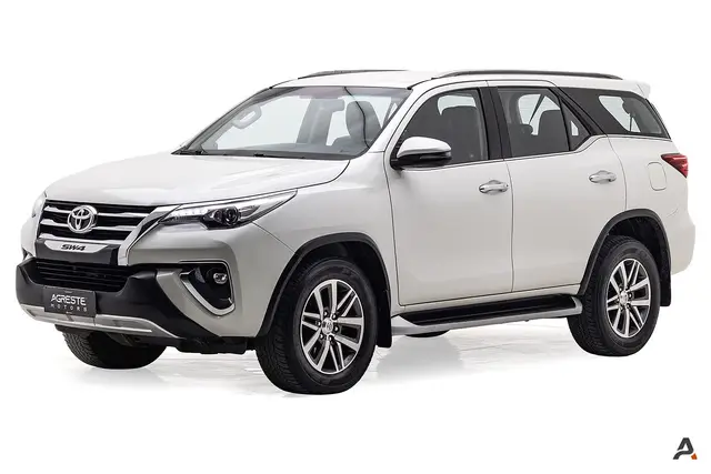 Carro Toyota SW4 2018 2.8 TDI SRX 7L 4x4 (Aut)