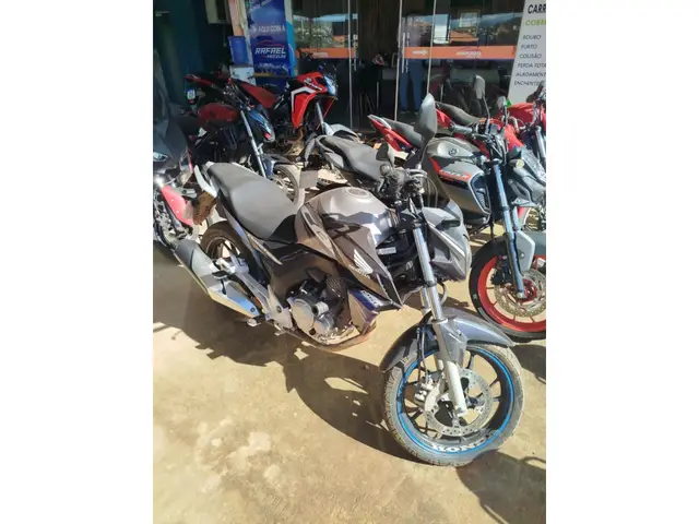 Moto Honda CB 250F Twister 2020 (CBS)