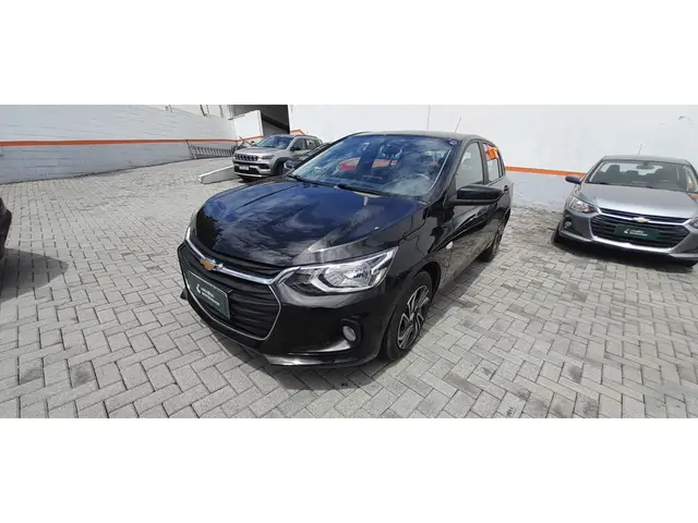 Carro Chevrolet Onix Plus 2025 LT 1.0