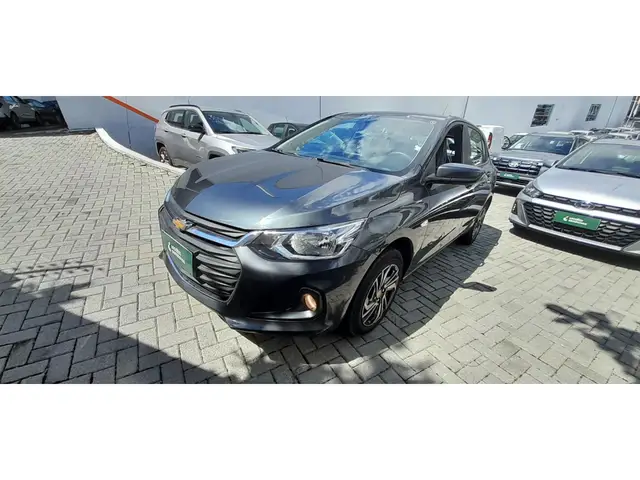 Carro Chevrolet Onix Plus 2024 LT 1.0