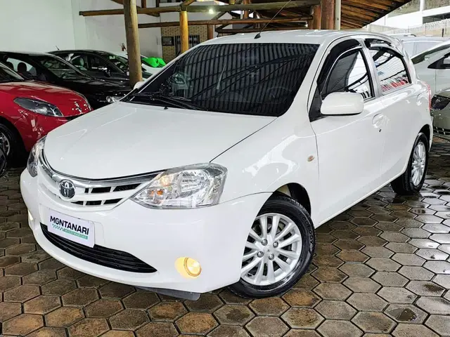 Carro Toyota Etios 2013 XLS 1.5 (Flex)