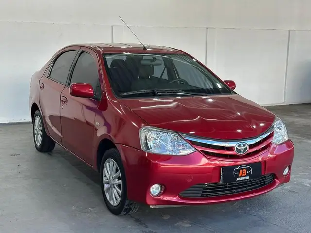 Carro Toyota Etios 2013 1.3 (Flex)