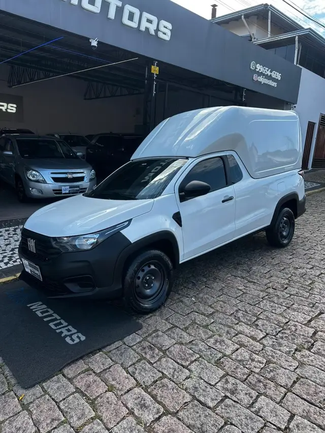 Carro Fiat Strada 2023 Endurance 1.4 Cabine Plus (Flex)