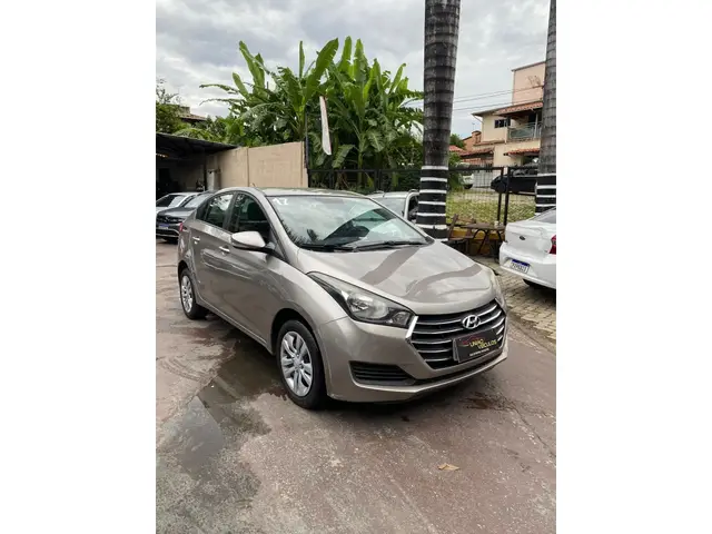 Carro Hyundai HB20S 2017 1.6 Comfort Plus (Flex)