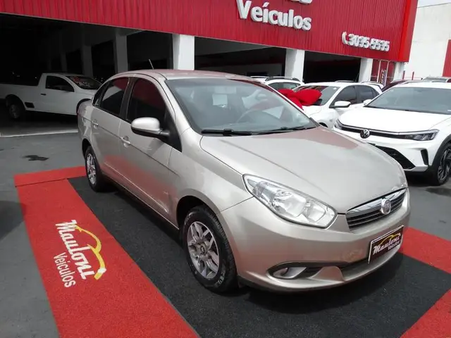 Carro Fiat Grand Siena 2013 Evo Attractive 1.4 8V (Flex)