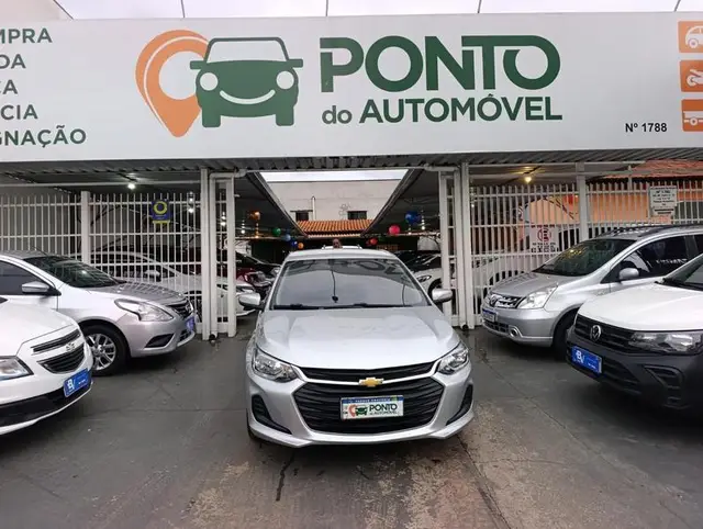 Carro Chevrolet Onix Plus 2023 LT 1.0 Turbo