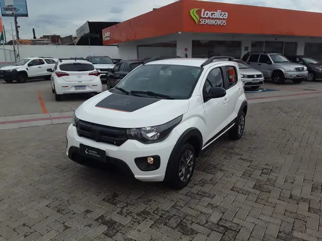 Carro Fiat Mobi 2025 Trekking 1.0