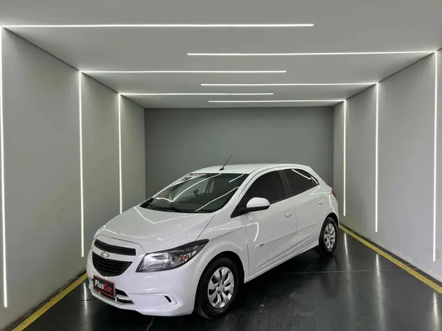 Carro Chevrolet Onix 2019 1.0 Joy SPE/4