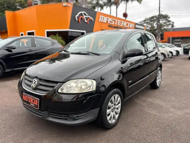 Carro Volkswagen Fox 2009 1.0 8V (Flex)