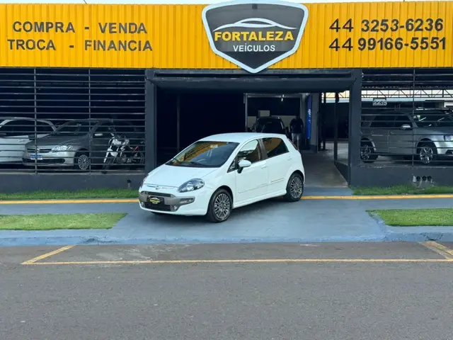 Carro Fiat Punto 2013 Sporting 1.8 16V (Flex)