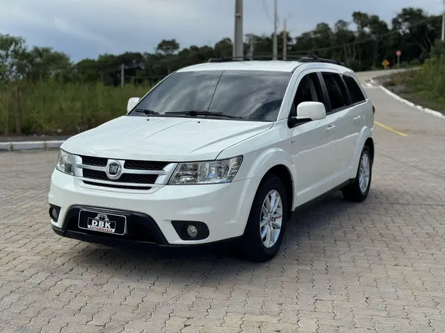 Carro Fiat Freemont 2014 2.4 16V Precision (Aut)