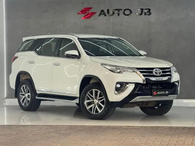 Carro Toyota SW4 2019 2.8 TDI SRX 5L 4x4 (Aut)
