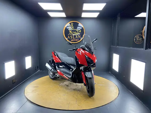 Moto Yamaha XMax 2023 ABS
