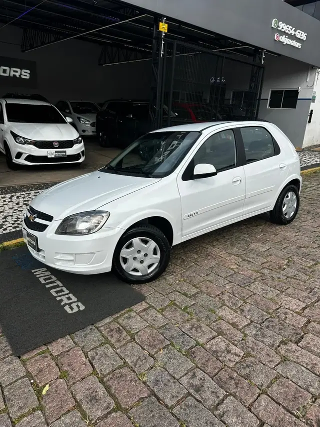 Carro Chevrolet Celta 2015 LT 1.0 (Flex)