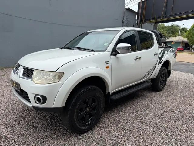 Carro Mitsubishi L200 Triton Sport 2013 3.2 DI-D 4x4 (Aut)