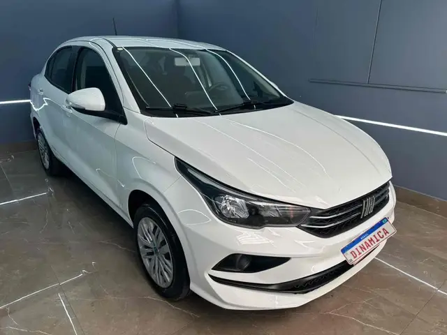 Carro Fiat Cronos 2025 Drive 1.0