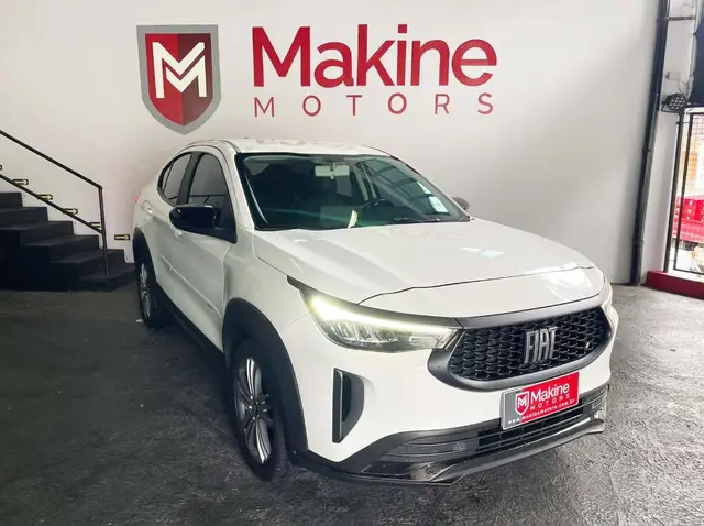 Carro Fiat Fastback 2024 Turbo 200