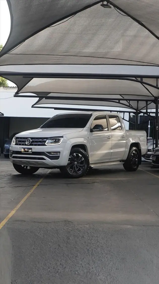 Carro Volkswagen Amarok 2022 Highline 3.0 CD 4x4 TDi (Aut)