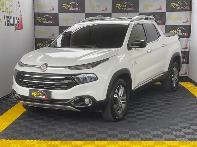 Carro Fiat Toro 2019 Volcano 2.0 diesel AT9 4x4