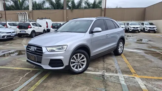 Carro Audi Q3 2017 1.4 TFSI Ambiente S Tronic
