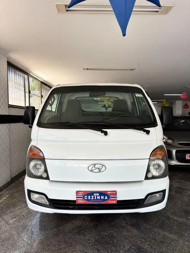 Caminhão Hyundai HR 2016 2.5 CRDi HD Longo sem Caçamba