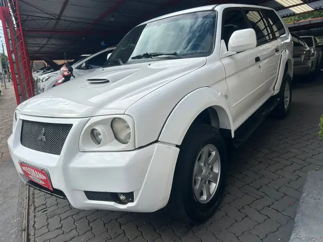 Carro Mitsubishi Pajero Sport 2011 HD 4X4 2.5