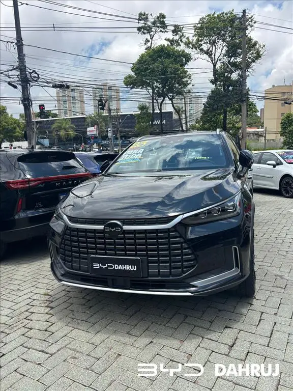 Carro BYD Tan 2023 EV